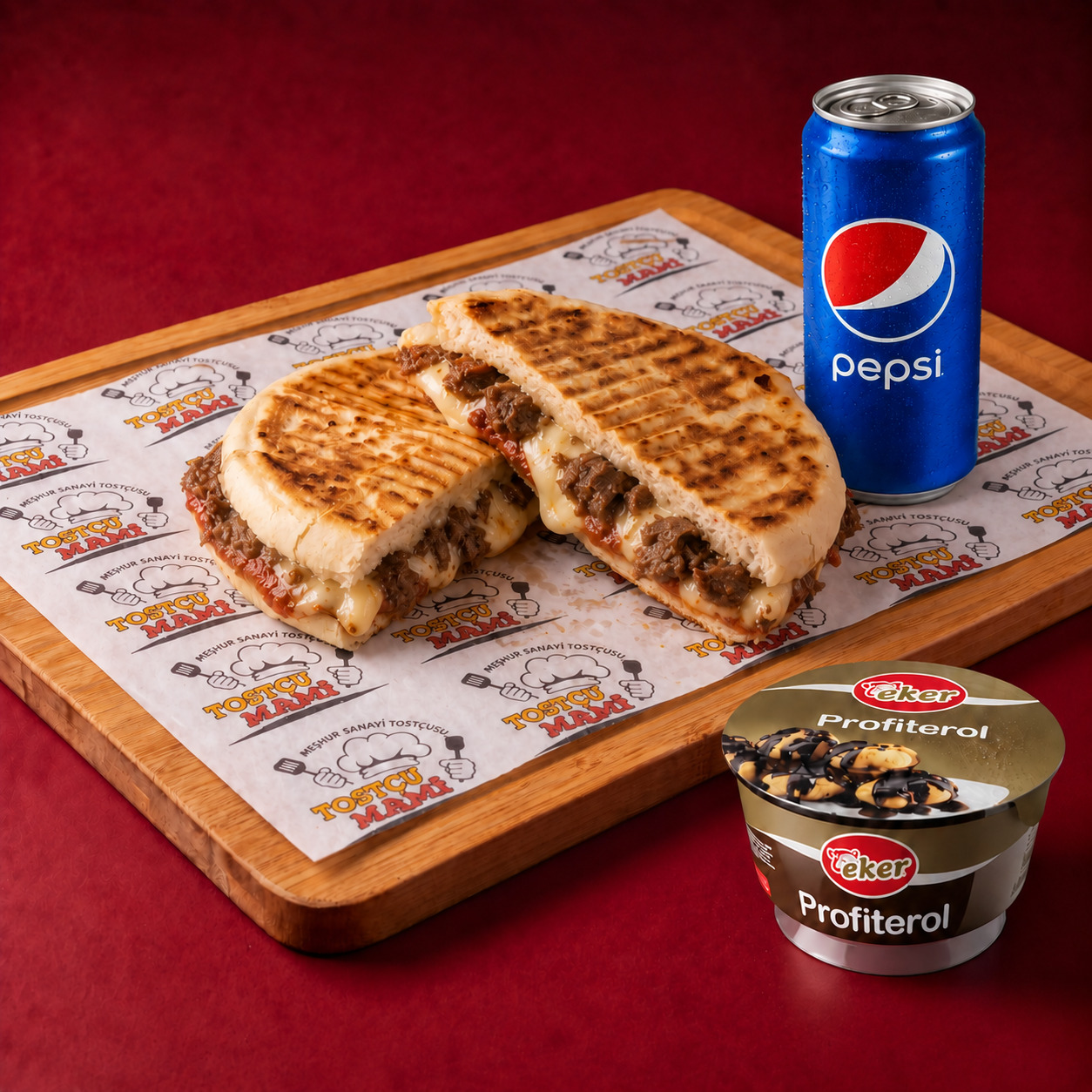 Bazlamalı Kavurmalı Kaşarlı Tost Menü