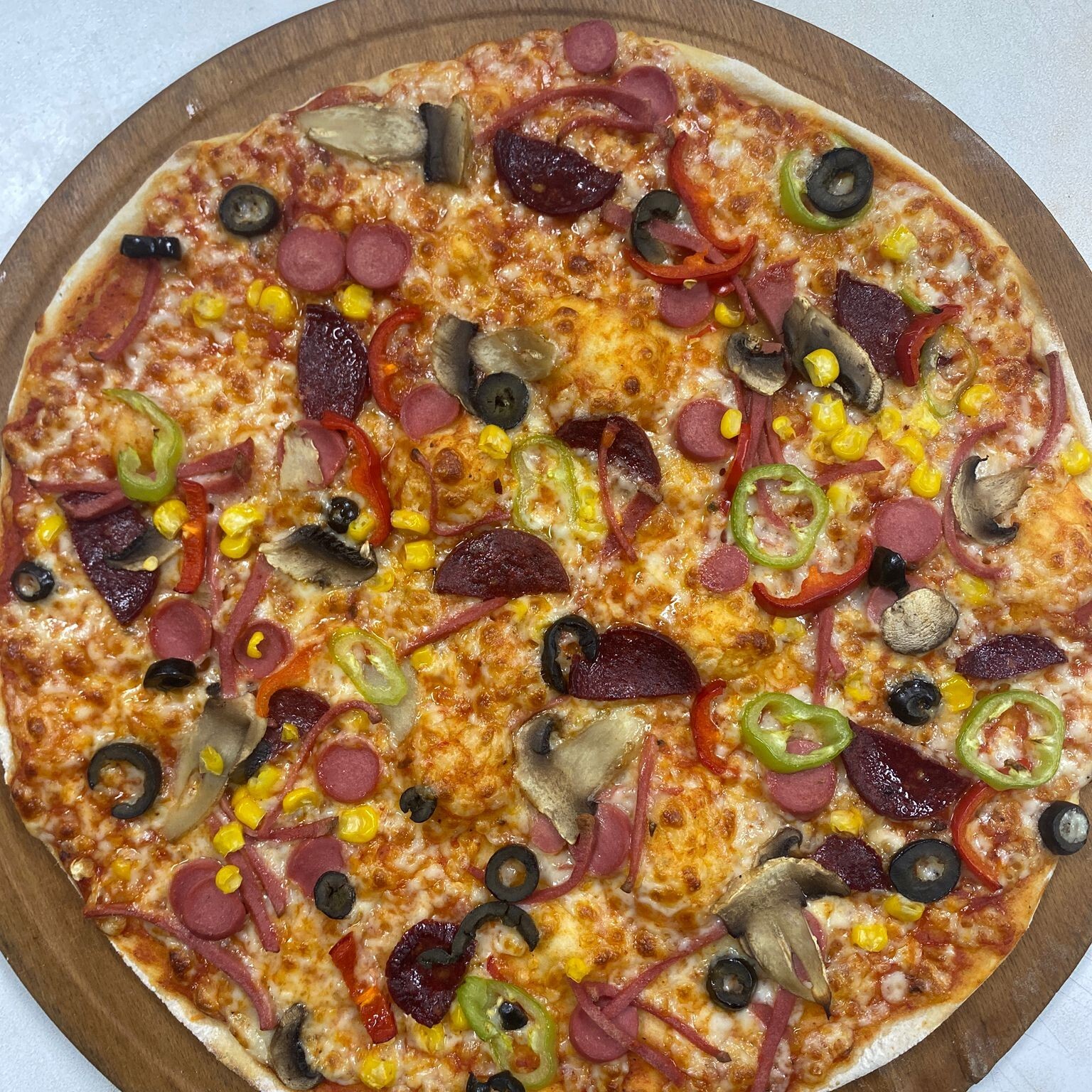 Karışık Pizza (Büyük)+coca cola 330ml