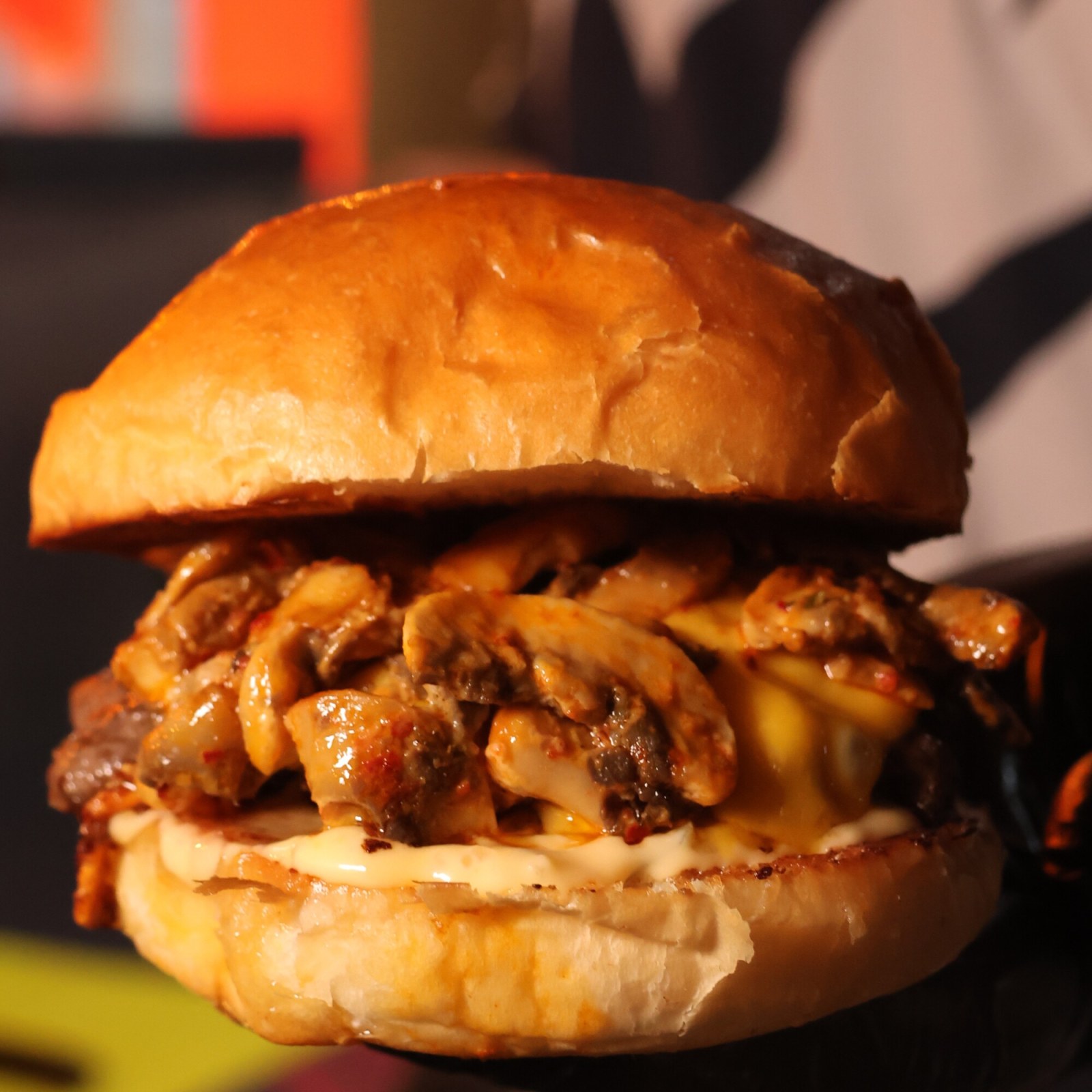 Mushroom Burger & Kaşık Patates