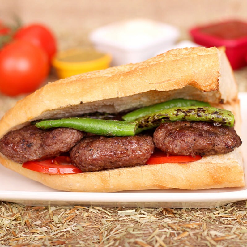 Yarım Ekmek Arası Izgara Köfte