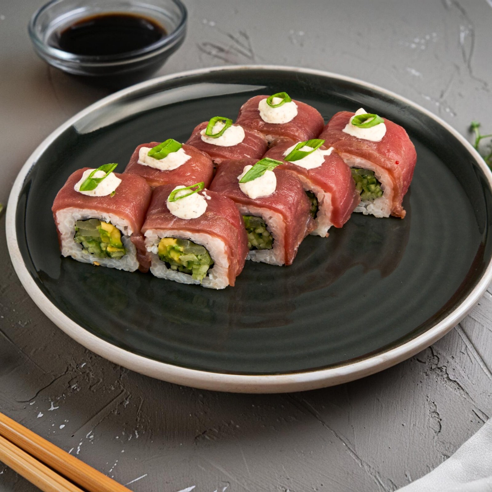 Trüf And Maguro Roll (8 Adet)