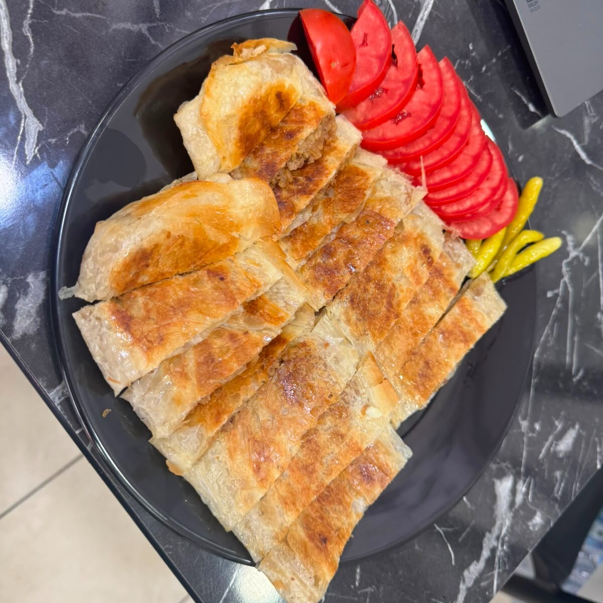 Kıymalı Börek