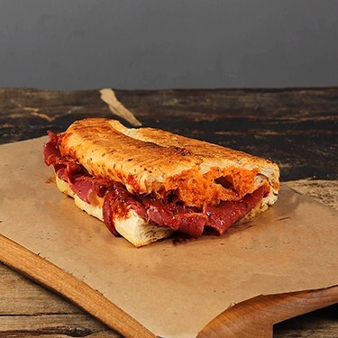 Pastırmalı Kaşarlı Tost