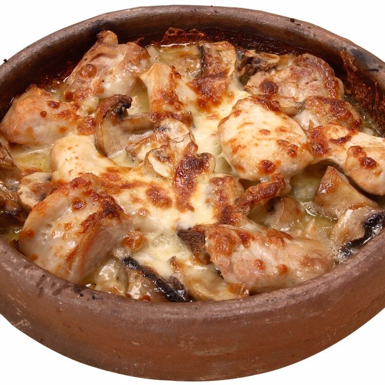 Kiremitte Kaşarlı Mantarlı Tavuk Sote