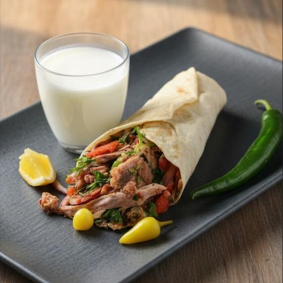 Söğüş Dürüm Menü + Ayran ( 22 cl )