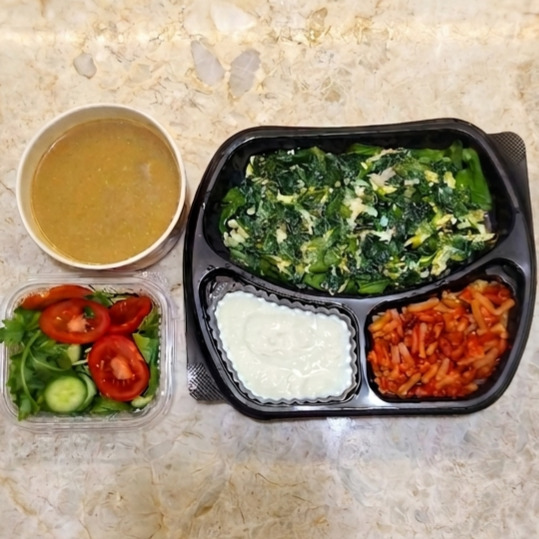 Yumurtalı Ispanak Menü
