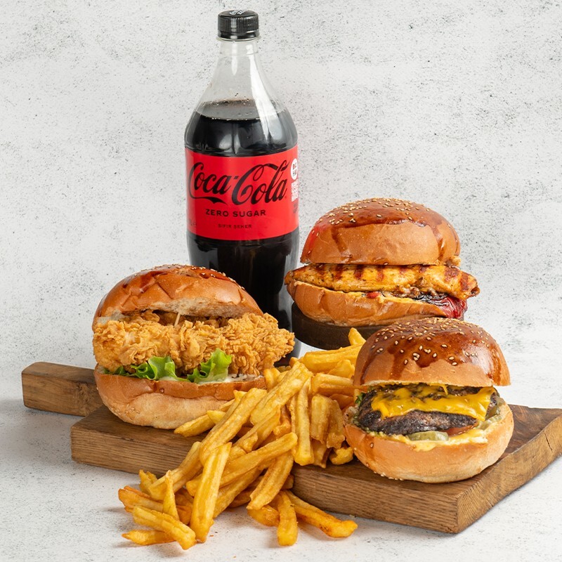 Combo Burger Menü (2592,05 KCal)