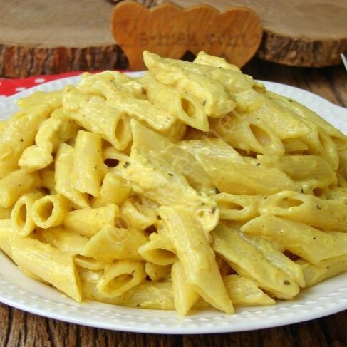 Köri Soslu Penne Makarna
