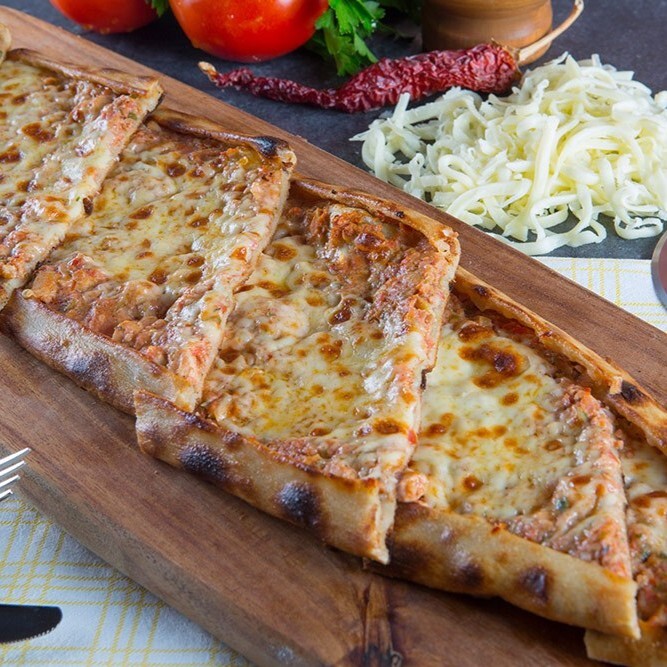 Kıymalı Kaşarlı Pide Menü