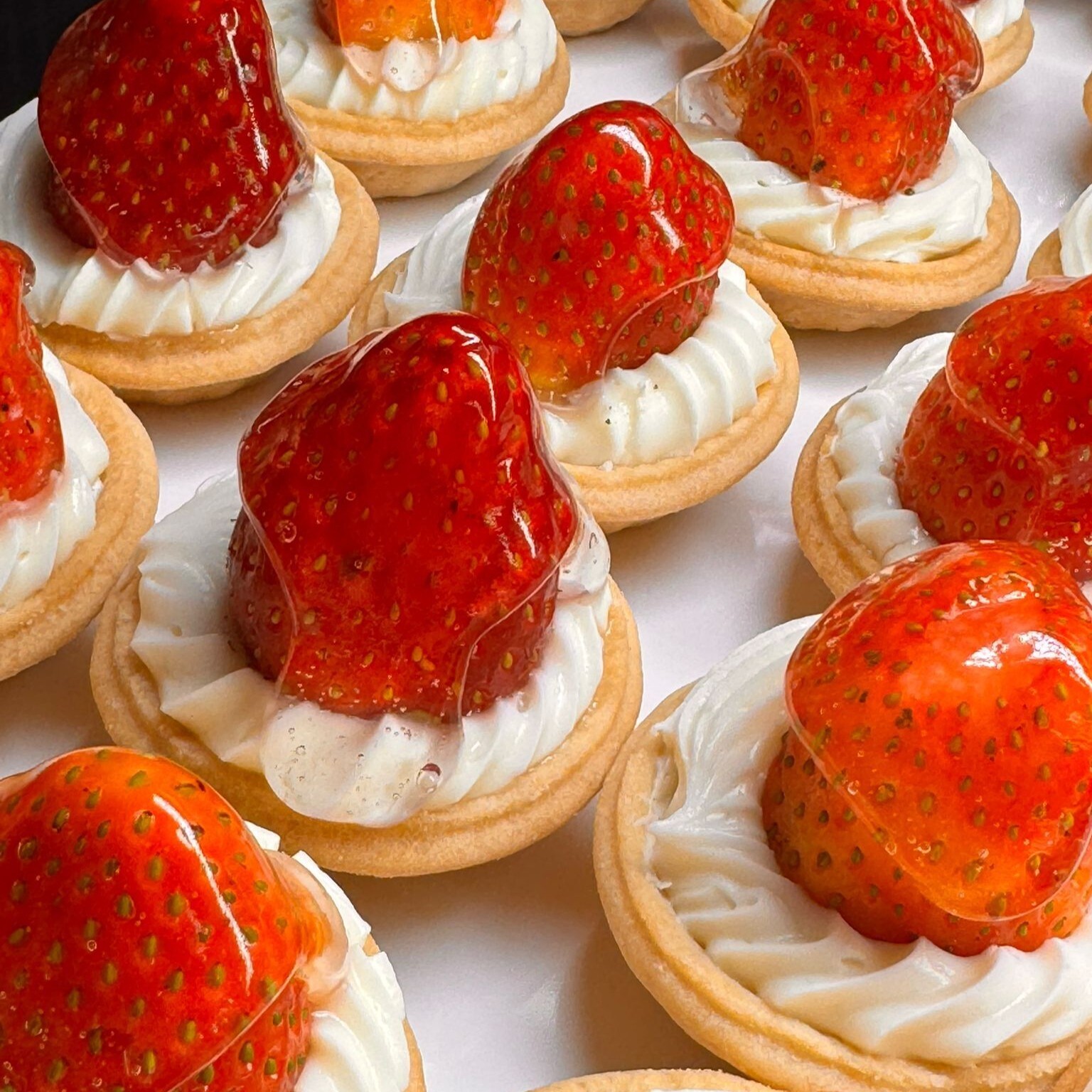 Çilekli Tartolet (500 gr)