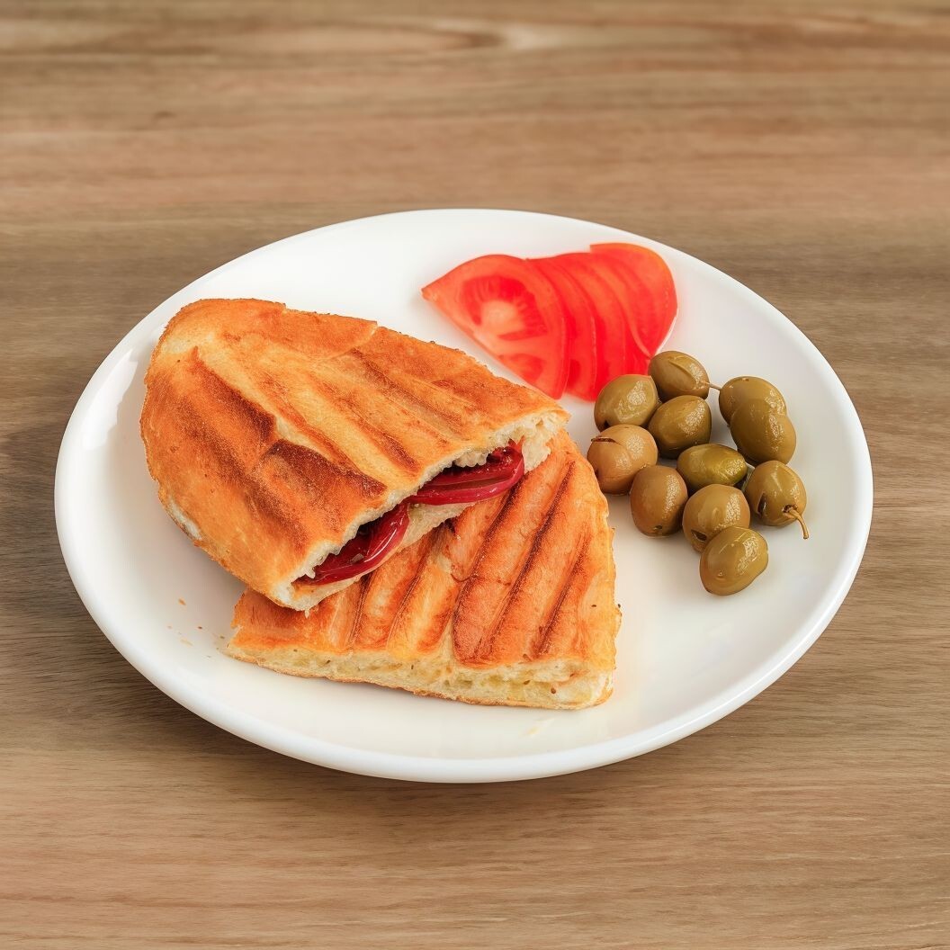 Üç Çeyrek Ekmek Karışık Tost