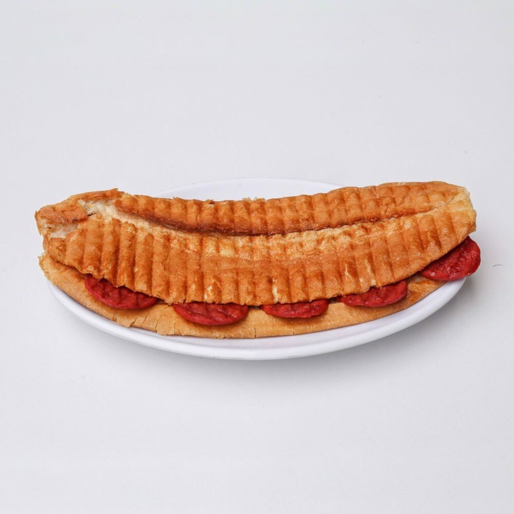 Kepek Ekmeğine Kaşarlı Sucuklu Tost