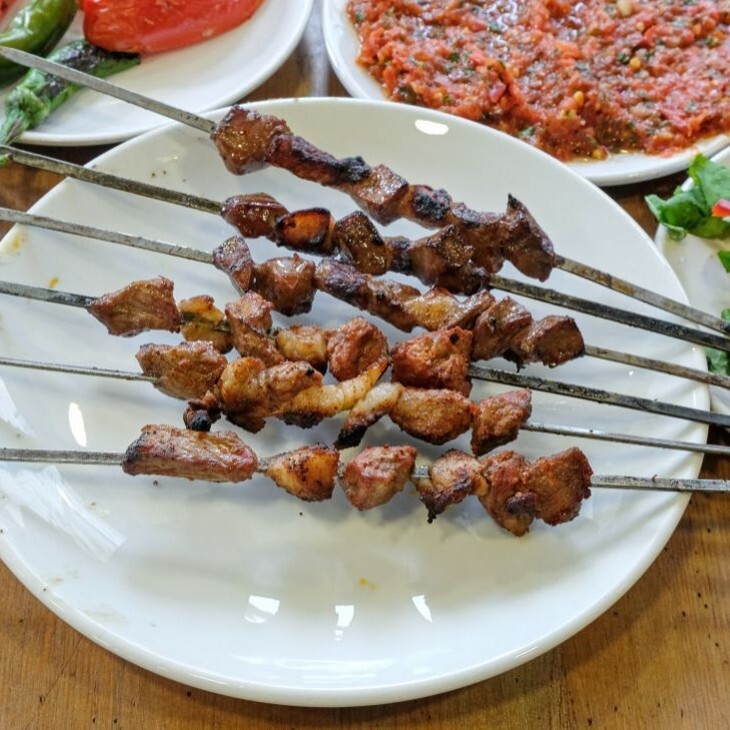 Arnavut Ciğeri Servis