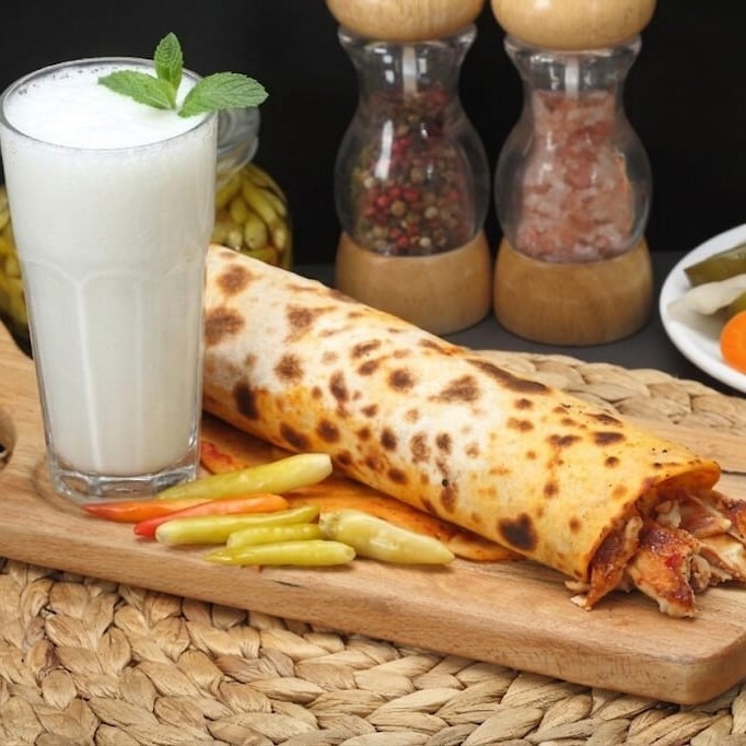 Hatay Usulü Tavuk Döner Dürüm (100 gr) + Ayran (170 ml)