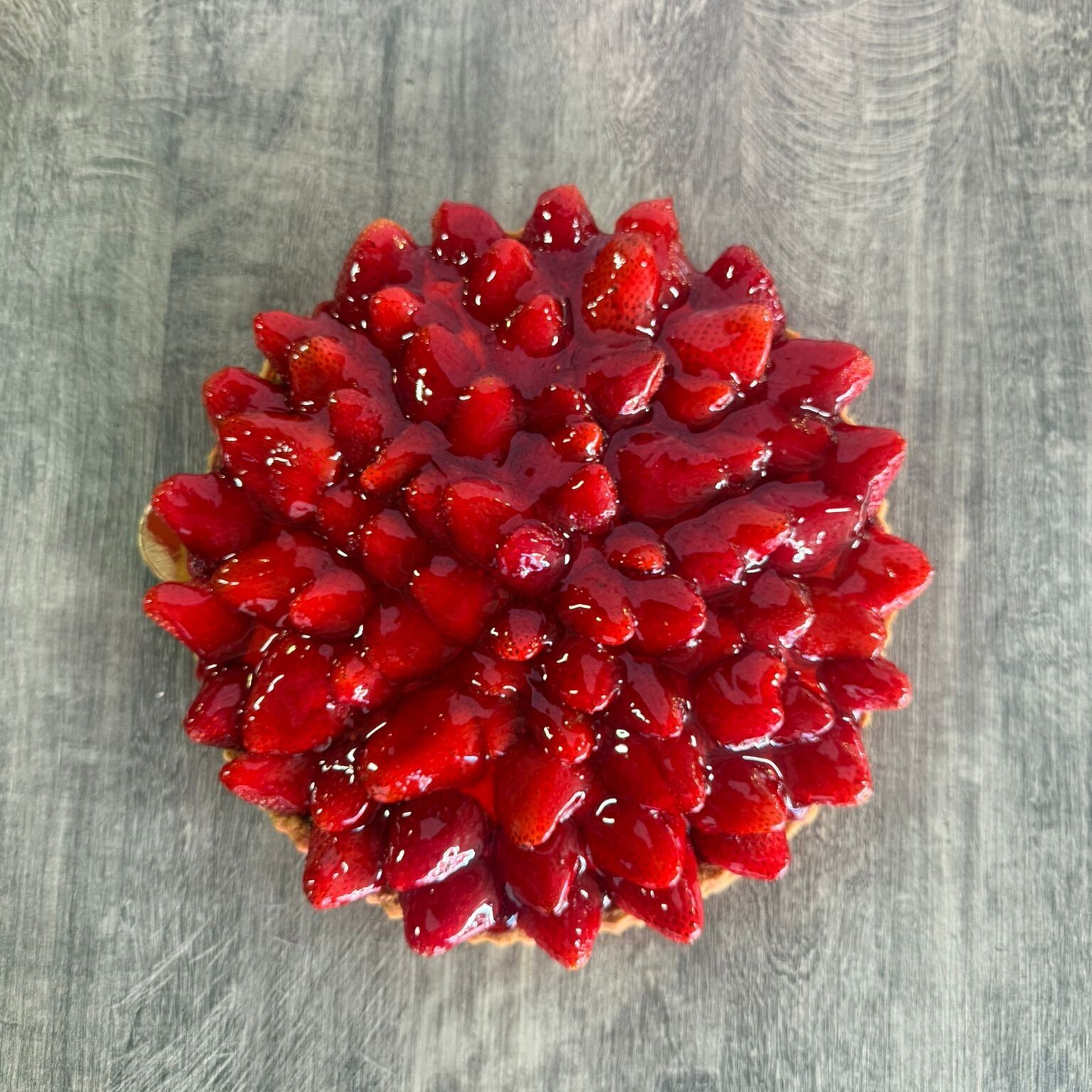 Çilekli Tart (10-12 Kişilik)