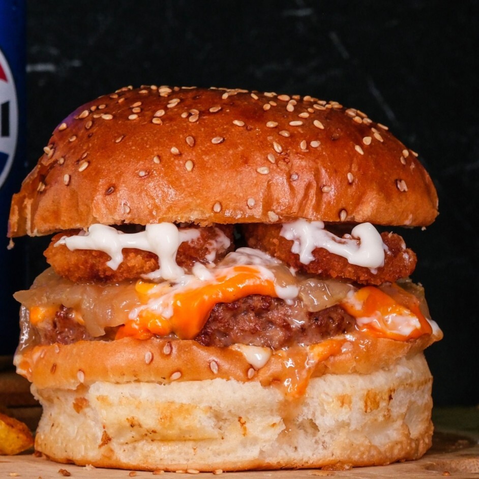 66 Cheese burger