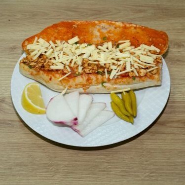 Kaşarlı Tavuk Ekmek Tantuni