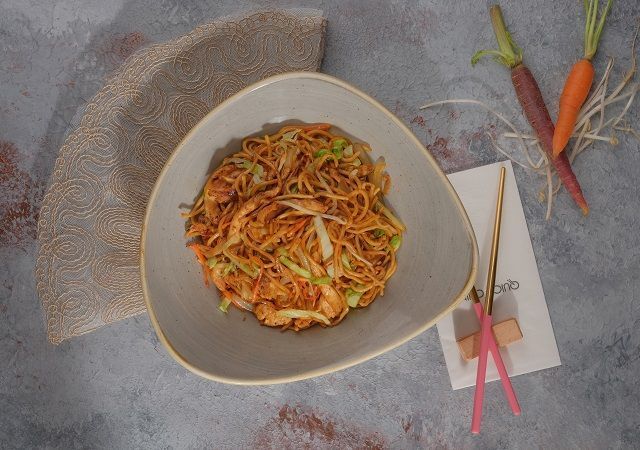 131 Tavuklu Egg Noodle