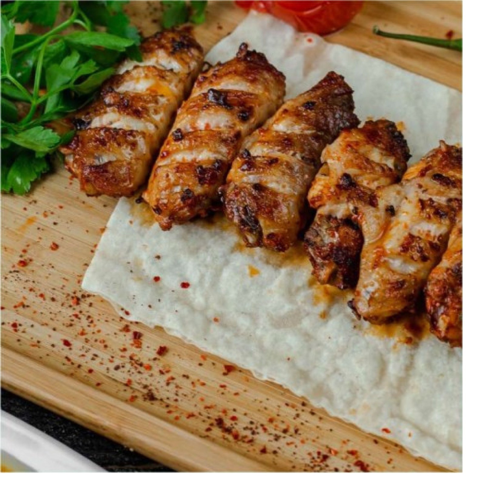 Özel Soslu Tavuk Kanat ( Yaprak Kanat)