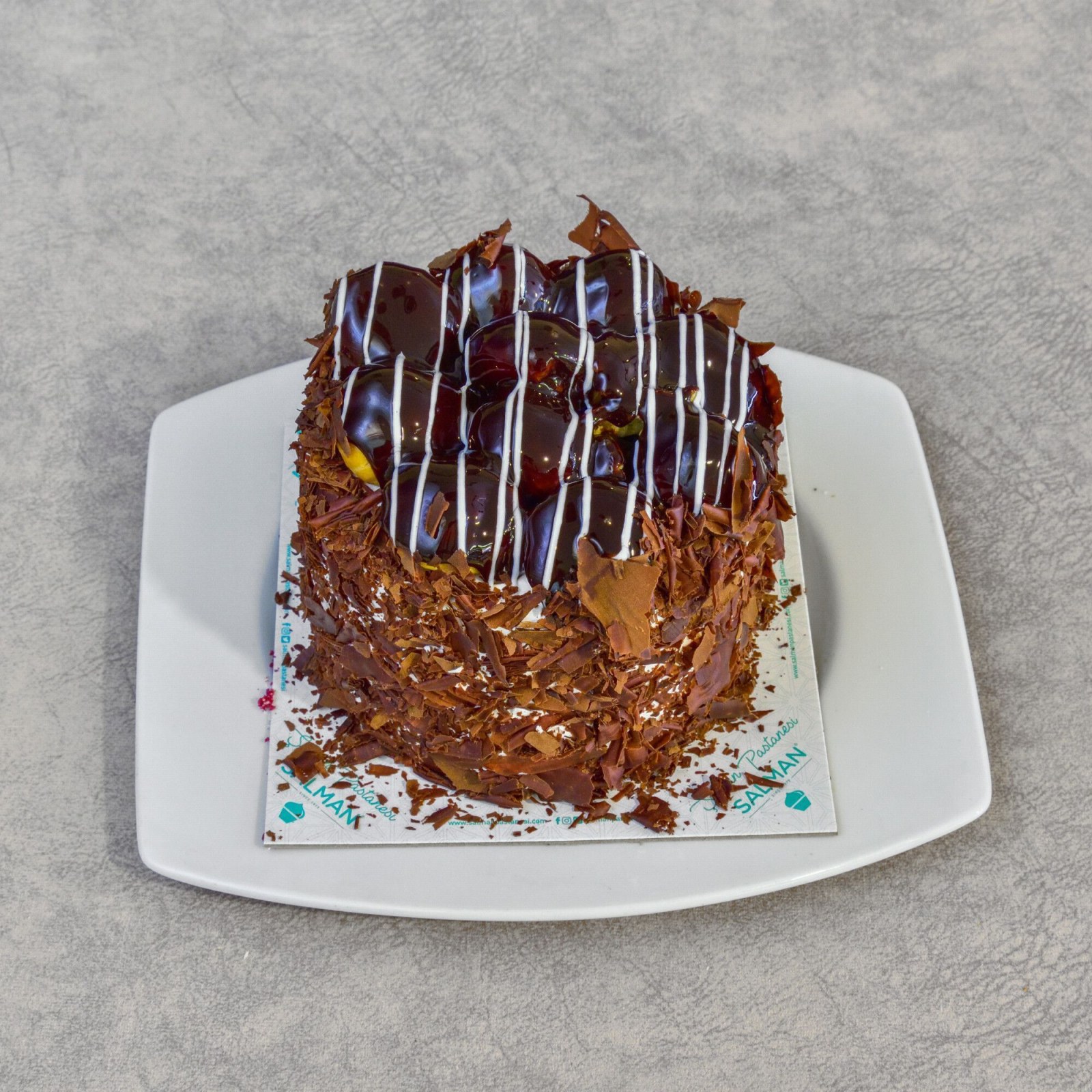 Profiterollü Pasta (2 - 4 Kişilik)