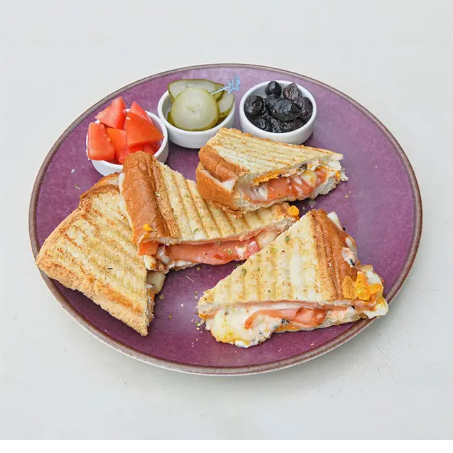 Afrodit Tost