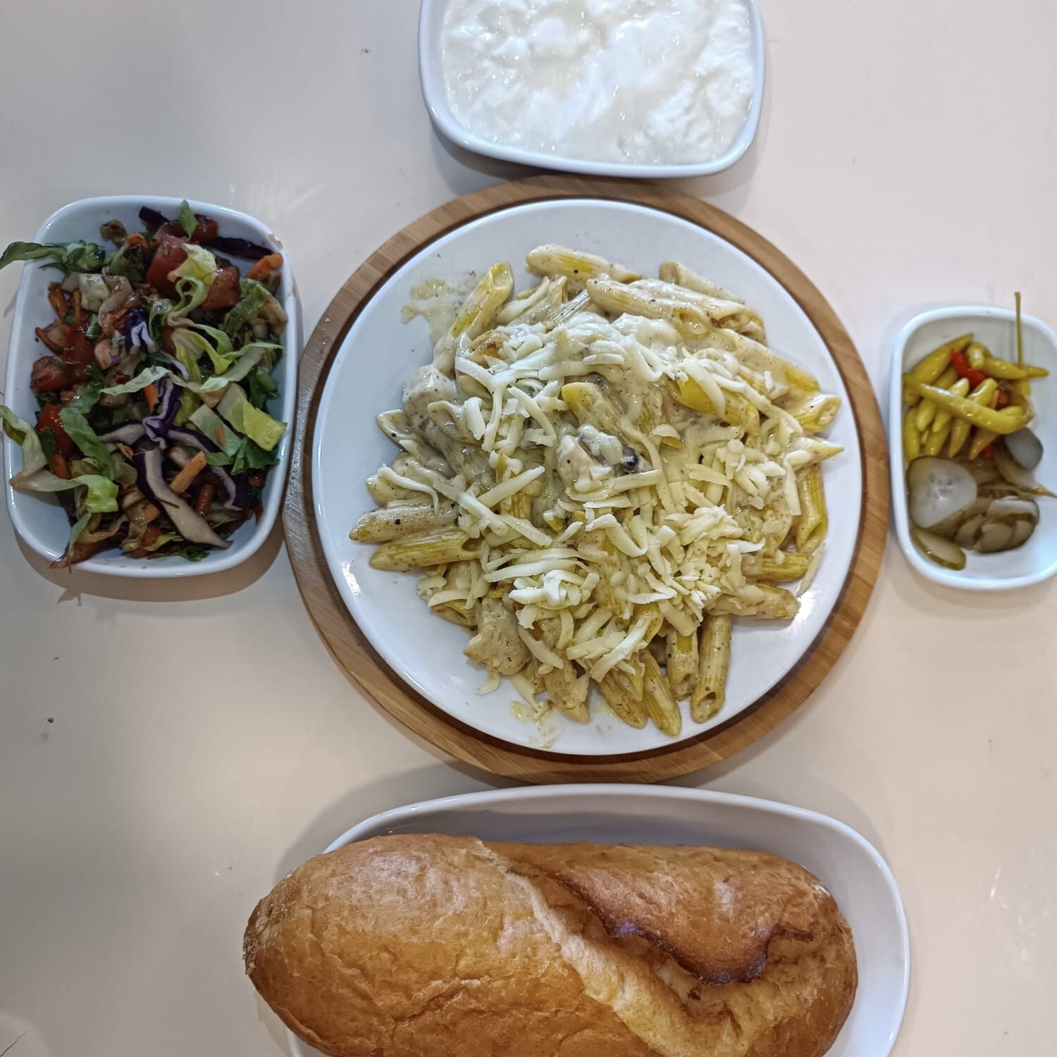 Kremalı Kaşarlı Makarna