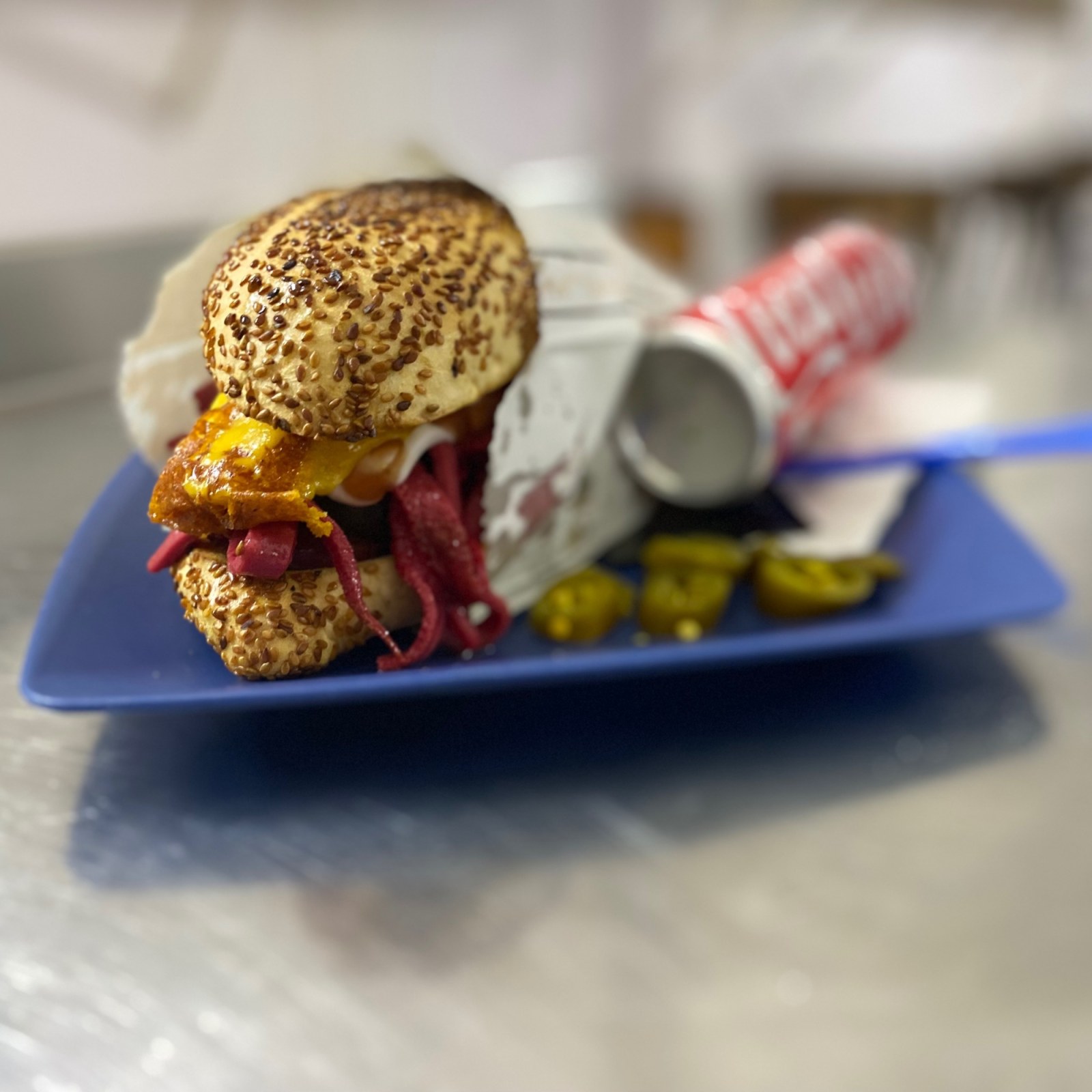 Ferroo Plus Special İzmir Kumru Sandviç &Coca Cola Menü