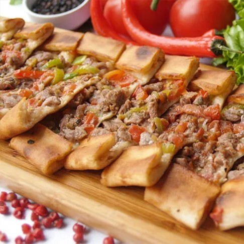 Kaşarlı Kuşbaşılı Pide