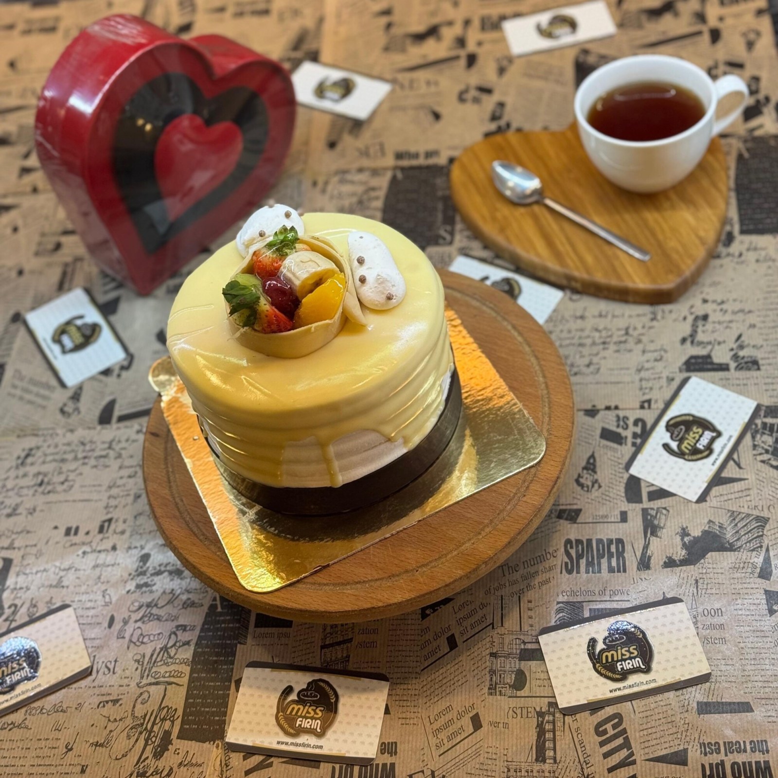 Meyveli Pasta (5 - 6 Kişilik)
