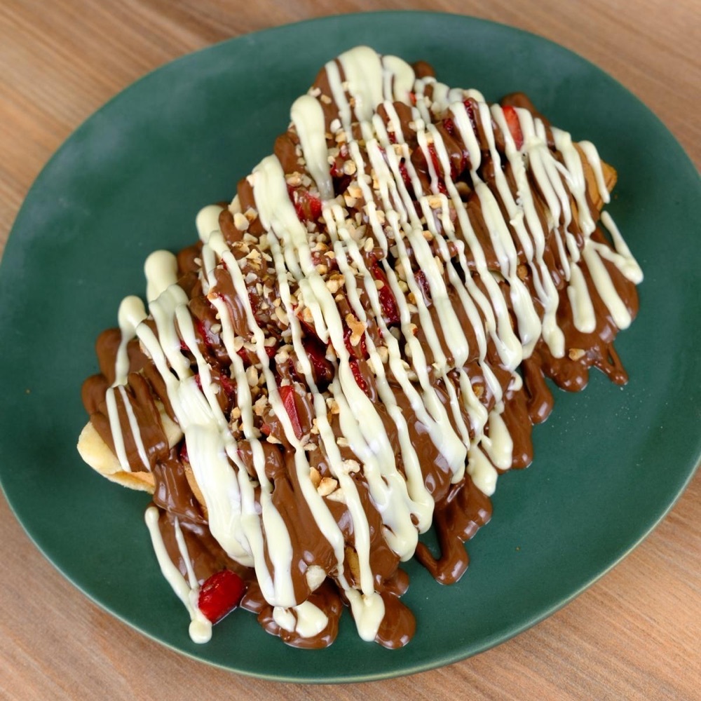 ChocoBerry Bliss Waffle (Belçika Hamur)