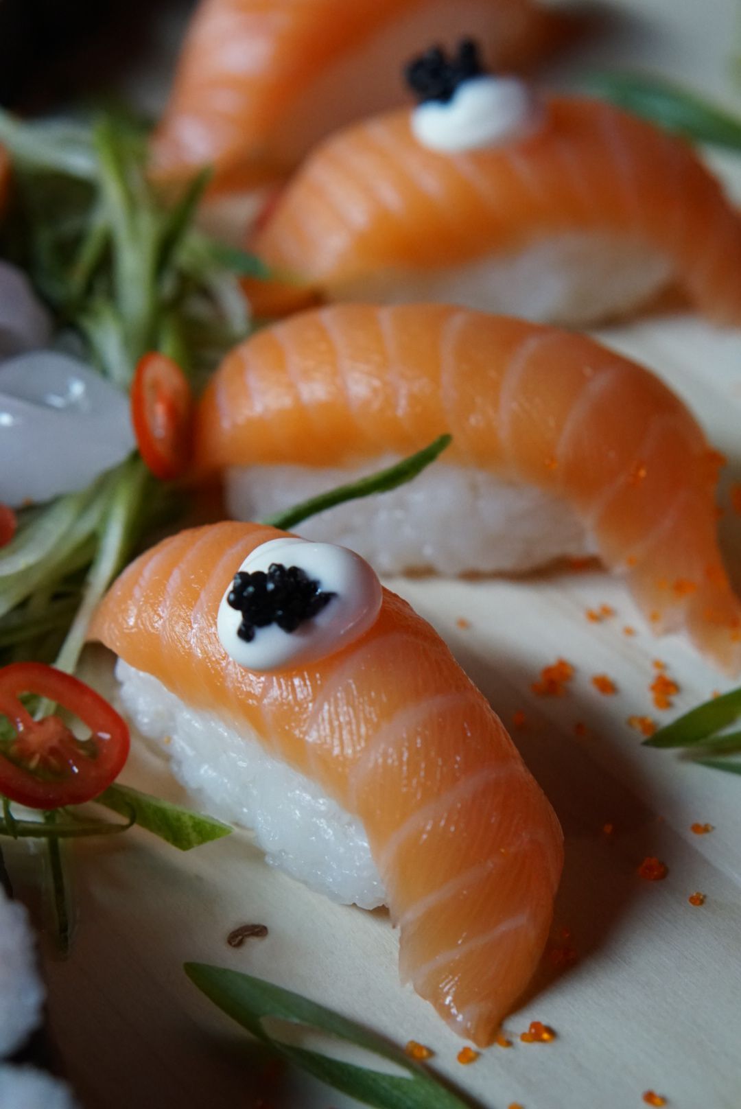 Sake Nigiri (1 Pcs.)