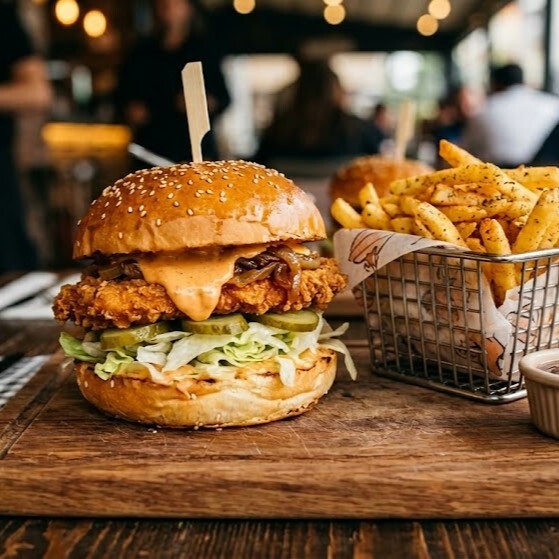 Classic Tavuk Burger Menü