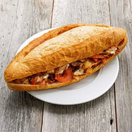 Yarım Ekmek Arası Tavuk Dönerli Bomba