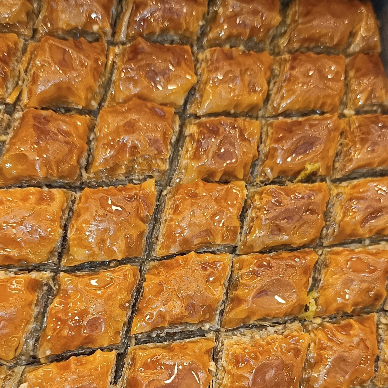Ev Baklavası Bol Cevizli (1 kg)
