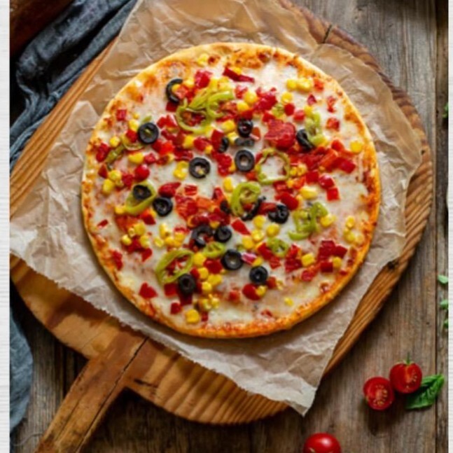 Vejetaryen Ekşimayalı Pizza