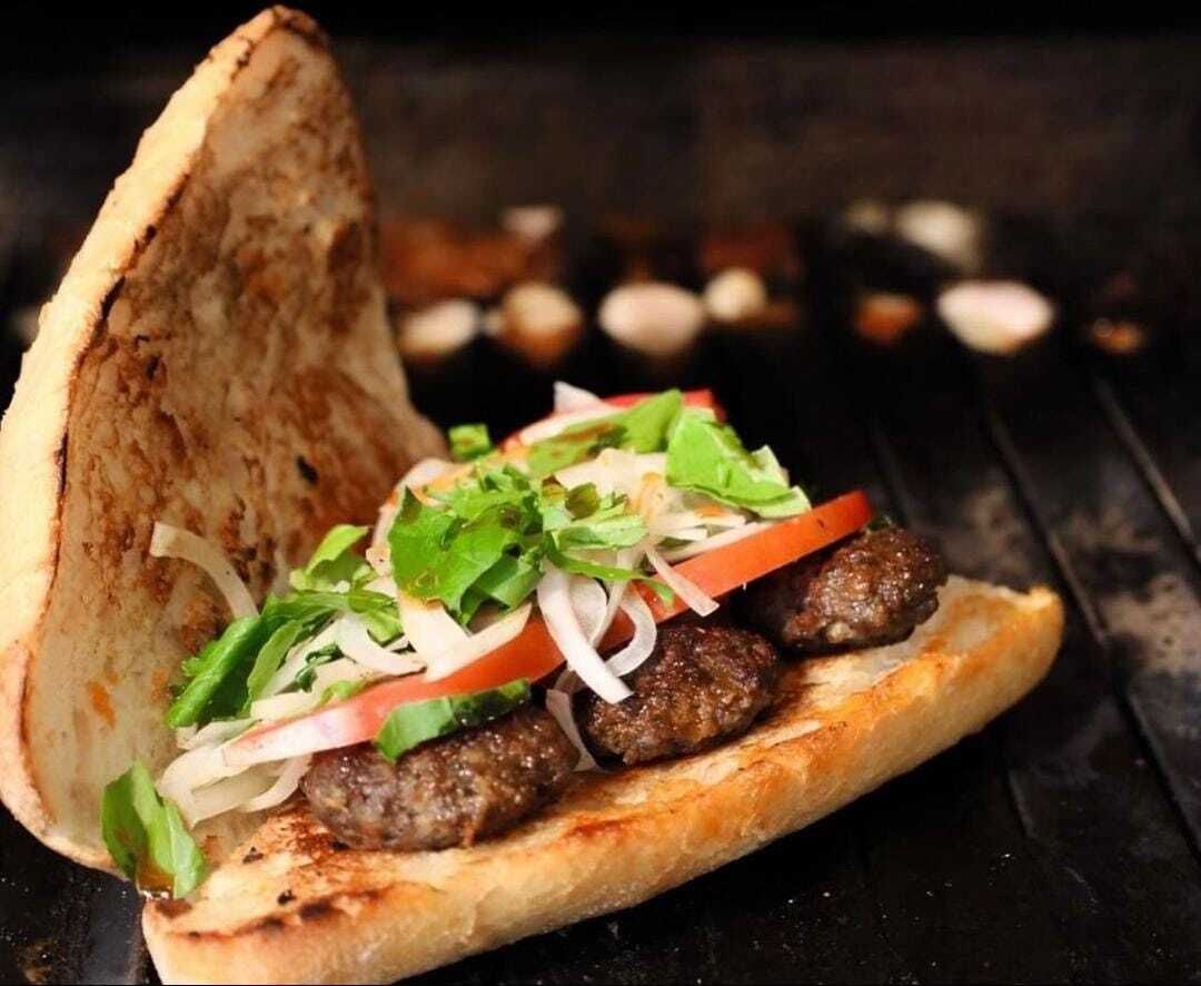 Köfte Ekmek (Yarım)
