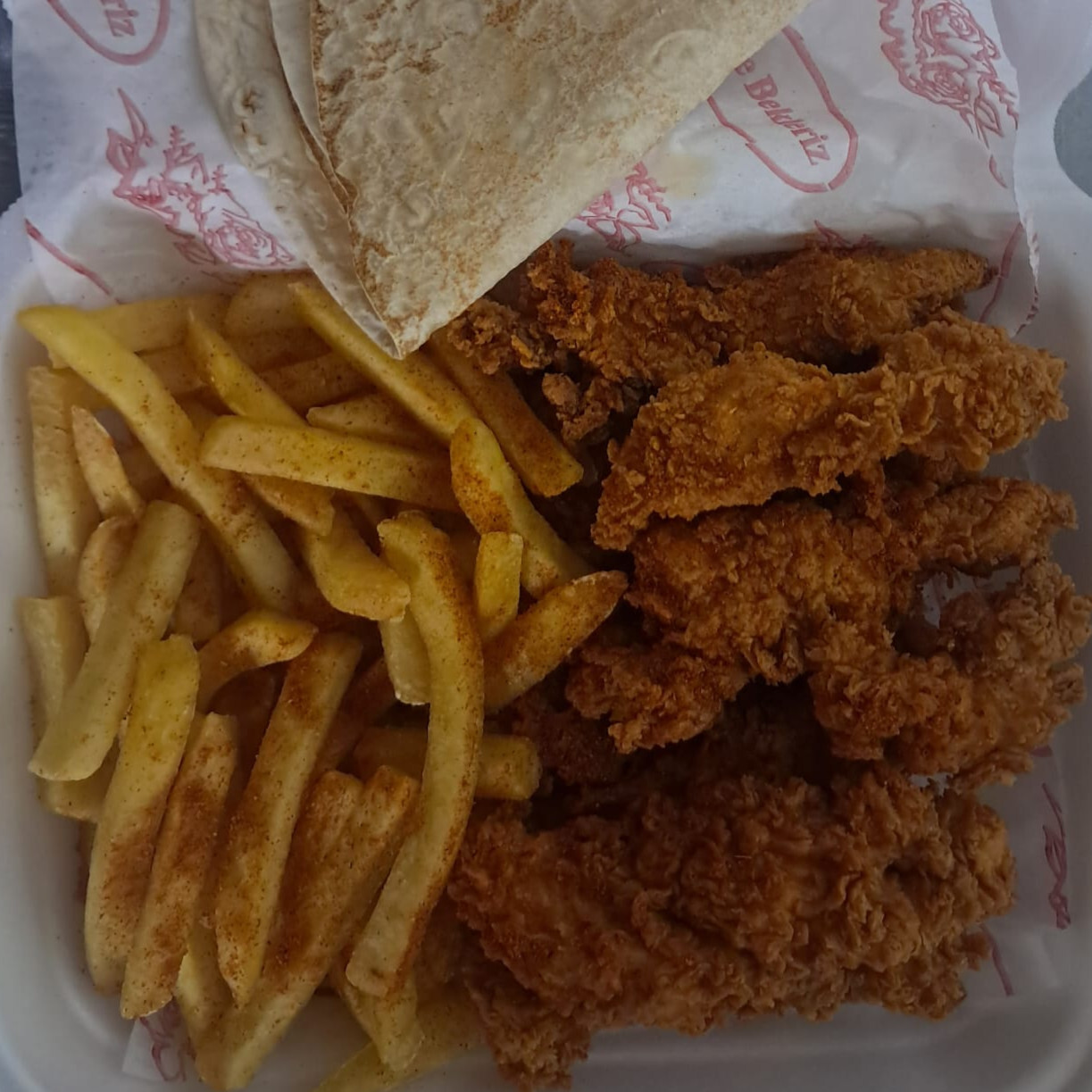 Acılı Crispy Çıtır Tavuk Sepet +Coca Cola Menü