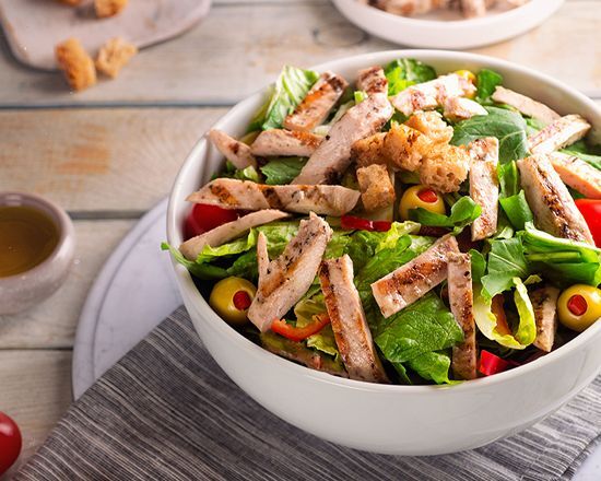 Izgara Tavuklu Salata