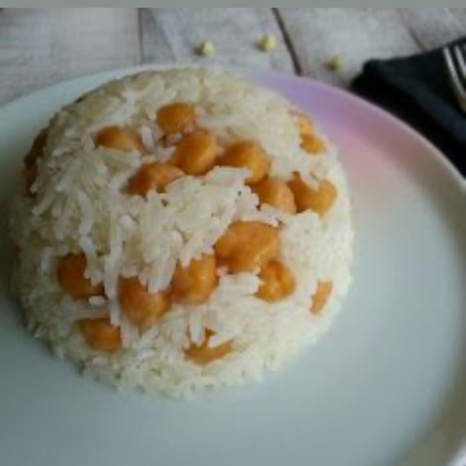 Nohutlu Pilav 400 Gr + AYRAN + SALATA