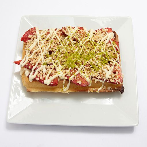 Beyaz Çikolatalı Çilekli Jumbo Waffle Menü