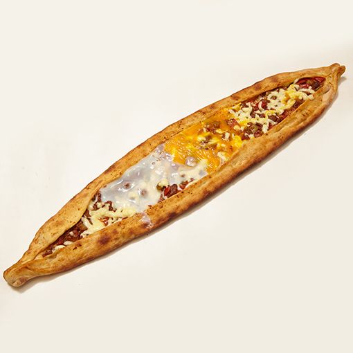 Kuşbaşılı Kaşarlı Yumurtalı Pide