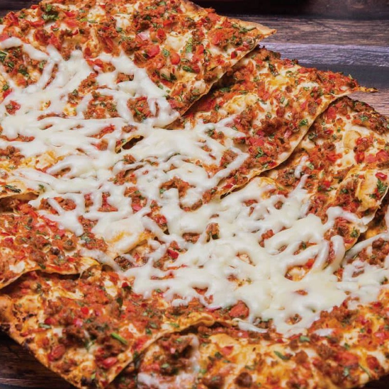 Kaşarlı Lahmacun
