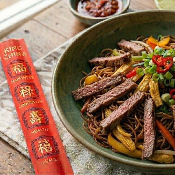 Singapur Usulü Dana Etli Noodle