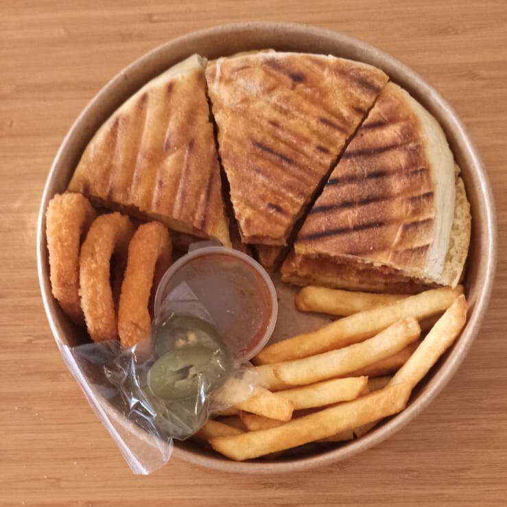 Ayvalık Sucuklu Kaşarlı Bowl