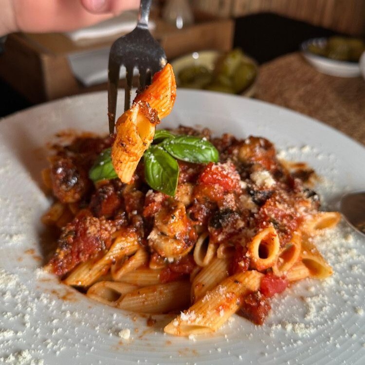 Penne Napoli + Salad