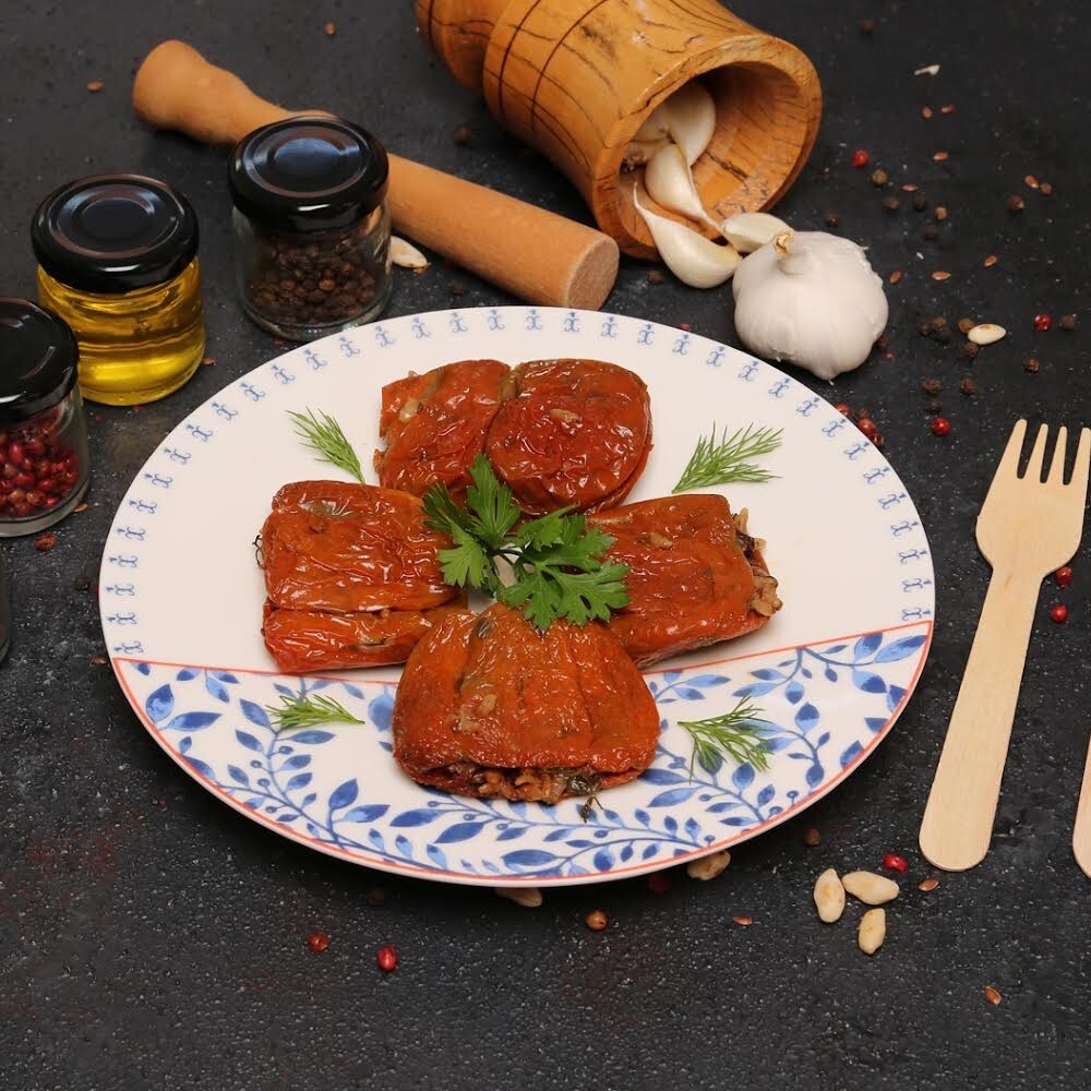 Zeytinyağlı Kuru Biber Dolması