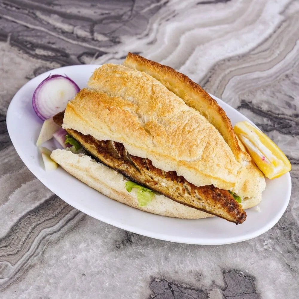 Yarım Ekmek Balık