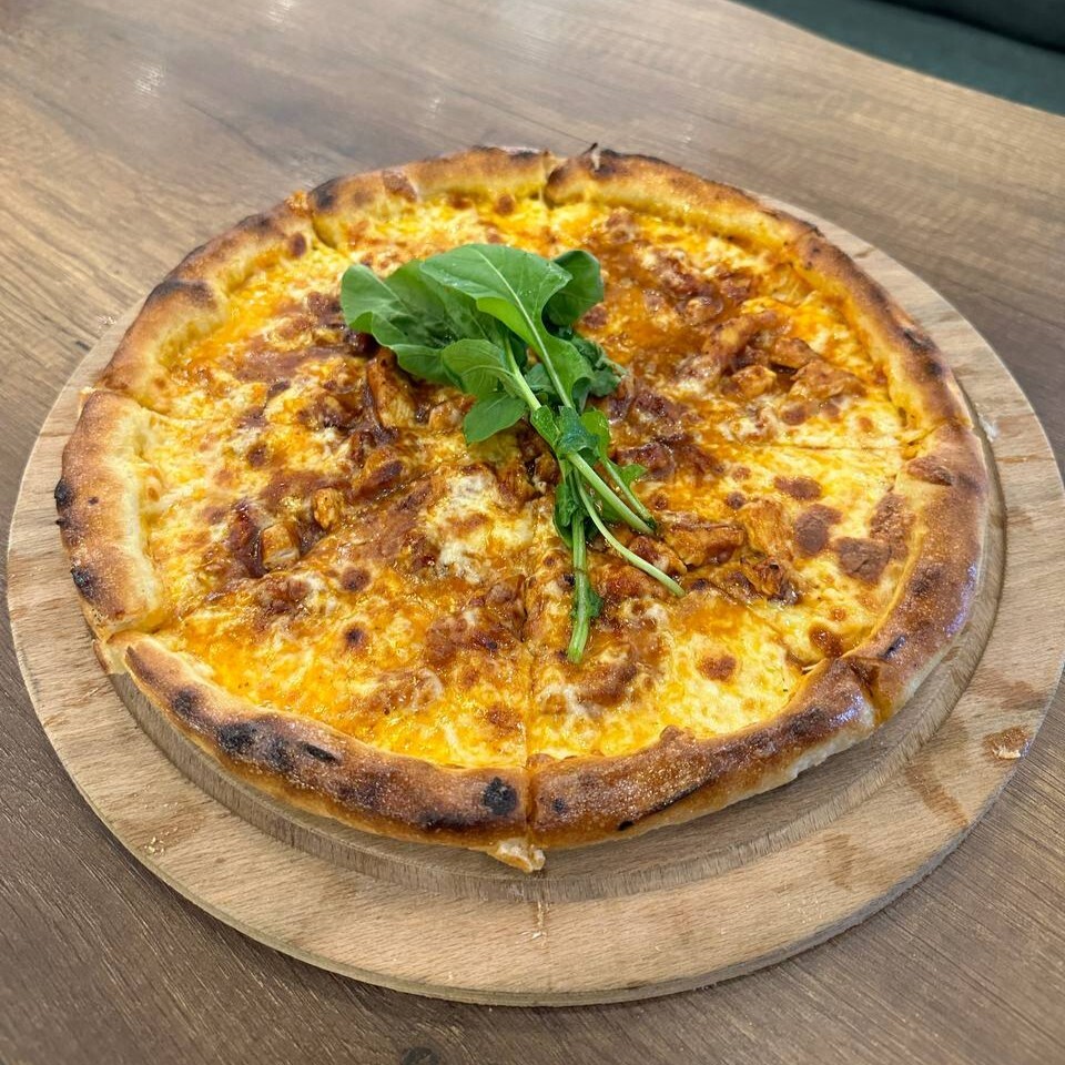 Barbekü Soslu Tavuklu Pizza