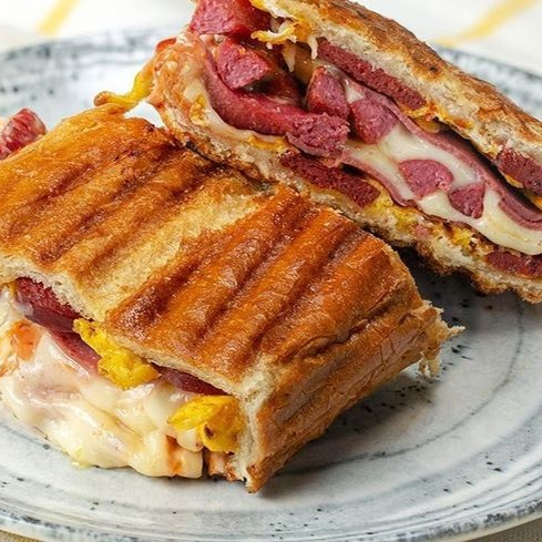 Pastırmalı Tost