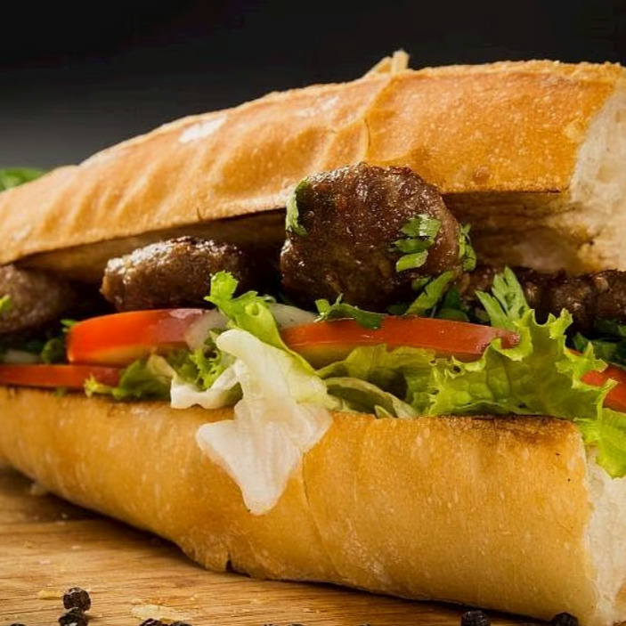Ekmek Arası Izgara Köfte